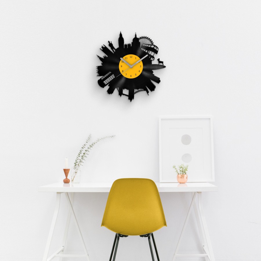 LONDON - Vinyl Clock, Housewarming Gift, Unique Room Decoration, Wall Hangings, Birthday Presents, Adventurer, Wanderlust, Travel Artwork