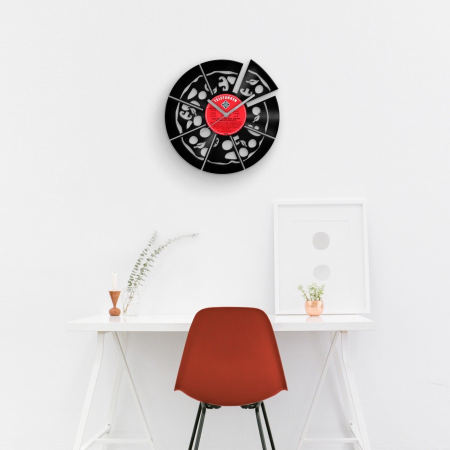 PIZZA - Vinyl Clock, Pizza Wall Art, Cafè Wall Decor, Cafe Wall Decor, Wall Hanging for Pizzeria, Restaurant Wall Clock, Housewarming Gifts